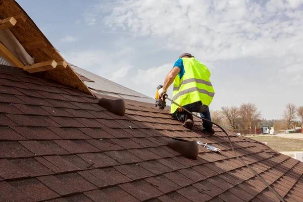 Trusted Roof Replacement Experts in Groveport Near You