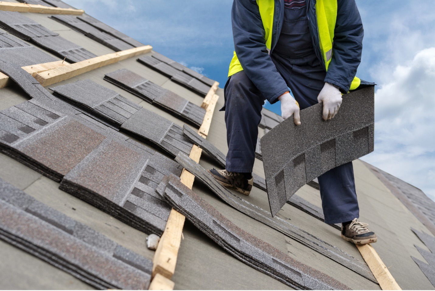 The Role of Local Building Codes in Ludington Roof Projects
