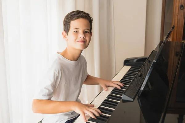 Learn Piano Techniques From Seasoned Instructors