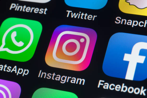 Viral Lies Spread Through Instagram Private Viewer Apps