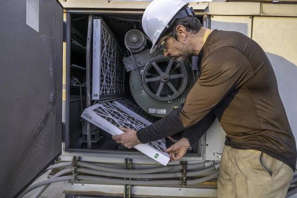Cost factors to consider when hiring an hvac contractor